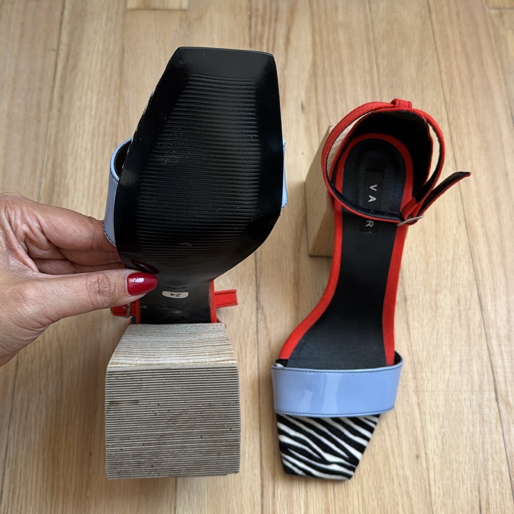 Handmade VACR Block Sandals - Picture 5 of 5